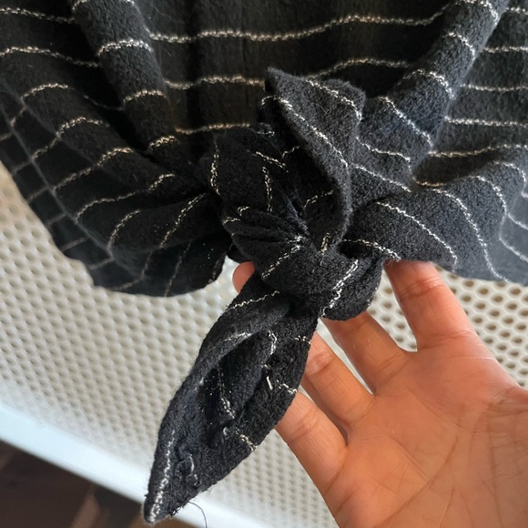 Madewell Modern Striped Tie Front Top Size XL black and White Striped - Picture 6 of 8